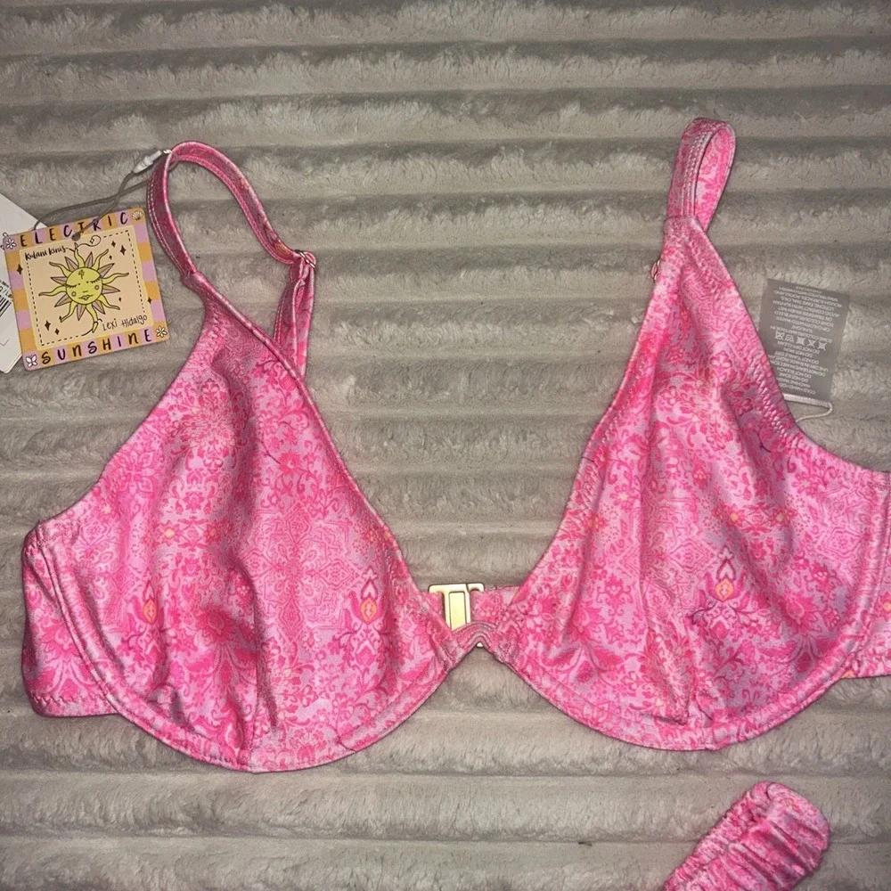 Kulani Kinis Bikini Electric Sunshine Bottom & Invisible Underwire Top Pink NWT